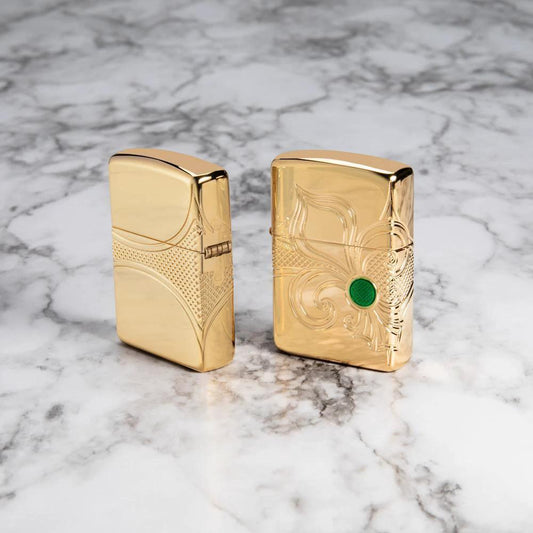 Zippo Armor® Fleur-de-Lis Lighter – High Polish Gold Plate by Zippo