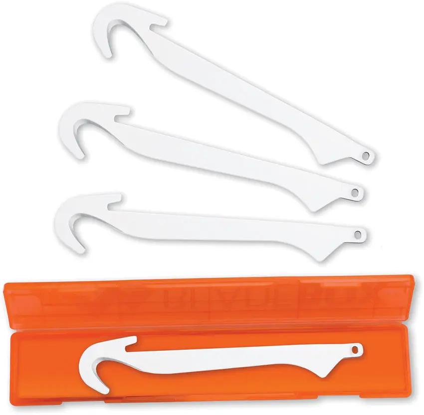 Outdoor Edge Gutting Blade Pack Four Gut Hook Blades With Durable Storage Box For Three Inch Replacement Knives Hunters by Outdoor Edge