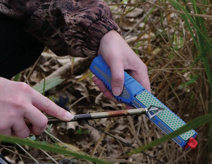 DMT TriStone Rotator Diamond Sharpener Kit For Hunters And Cooks 3 Grit Stones With Adjustable Angle Guides by DMT