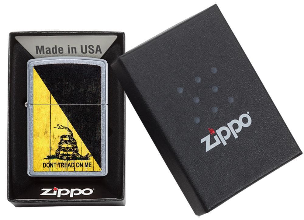 Zippo Dont Tread on Me® Woodgrain Street Chrome™ Lighter