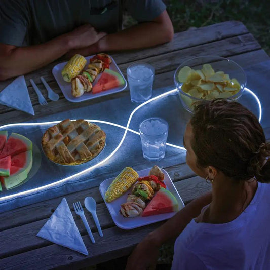 Nite Ize Radiant ShineLine Green RSLR3 17 R8 Rechargeable Full Length Outdoor Camper Light With Hands Free Illumination by Nite Ize