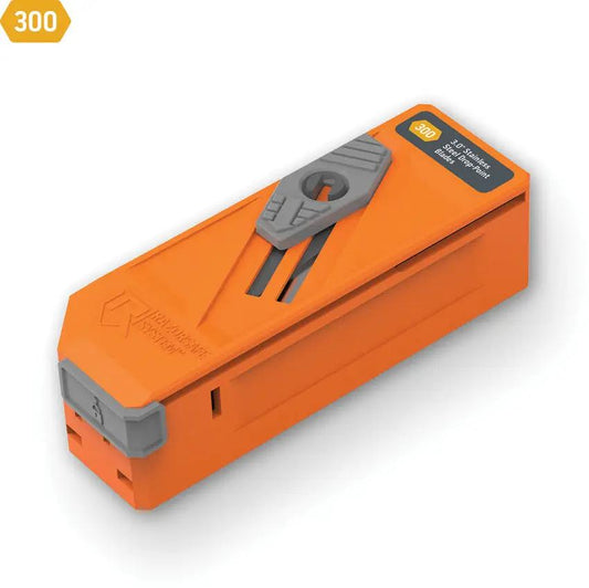 Outdoor Edge 3 Inch Drop Point Blade Dispenser RR30D-12C - 12 Replaceable Blades For Outdoorsmen by Outdoor Edge