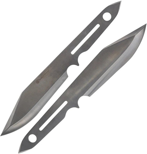 Smith and Wesson Bullseye Throwing Bowie Knife Training by Smith & Wesson