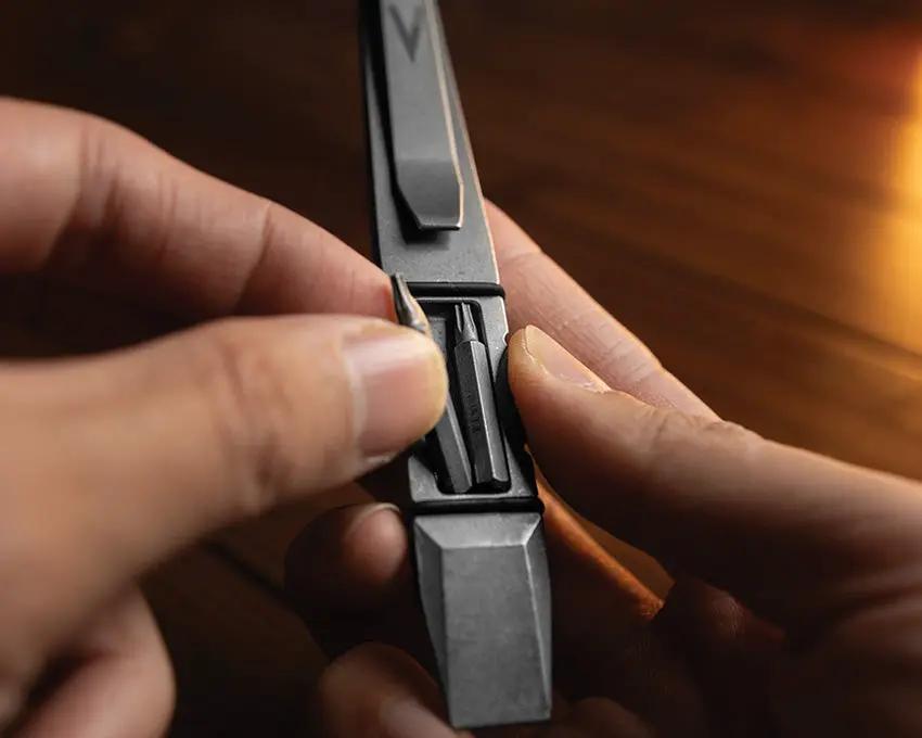 Vero Engineering Fulcrum Full Pocket Tool - Titanium Construction With Four 4mm WIHA Bits And Pry Bar by Vero Engineering