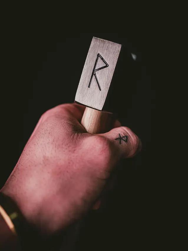 World Axe Throwing League Ragnar Throwing Axe 158 - Balanced 1045 Carbon Steel Head With 4 Inch Cutting Edge by World Axe Throwing League